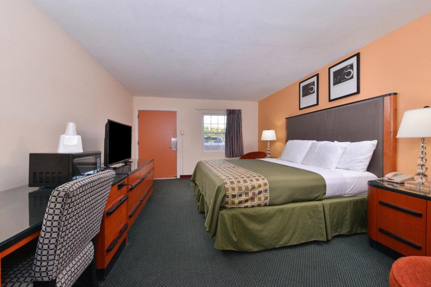 Media Inn & Suites Kültér fotó