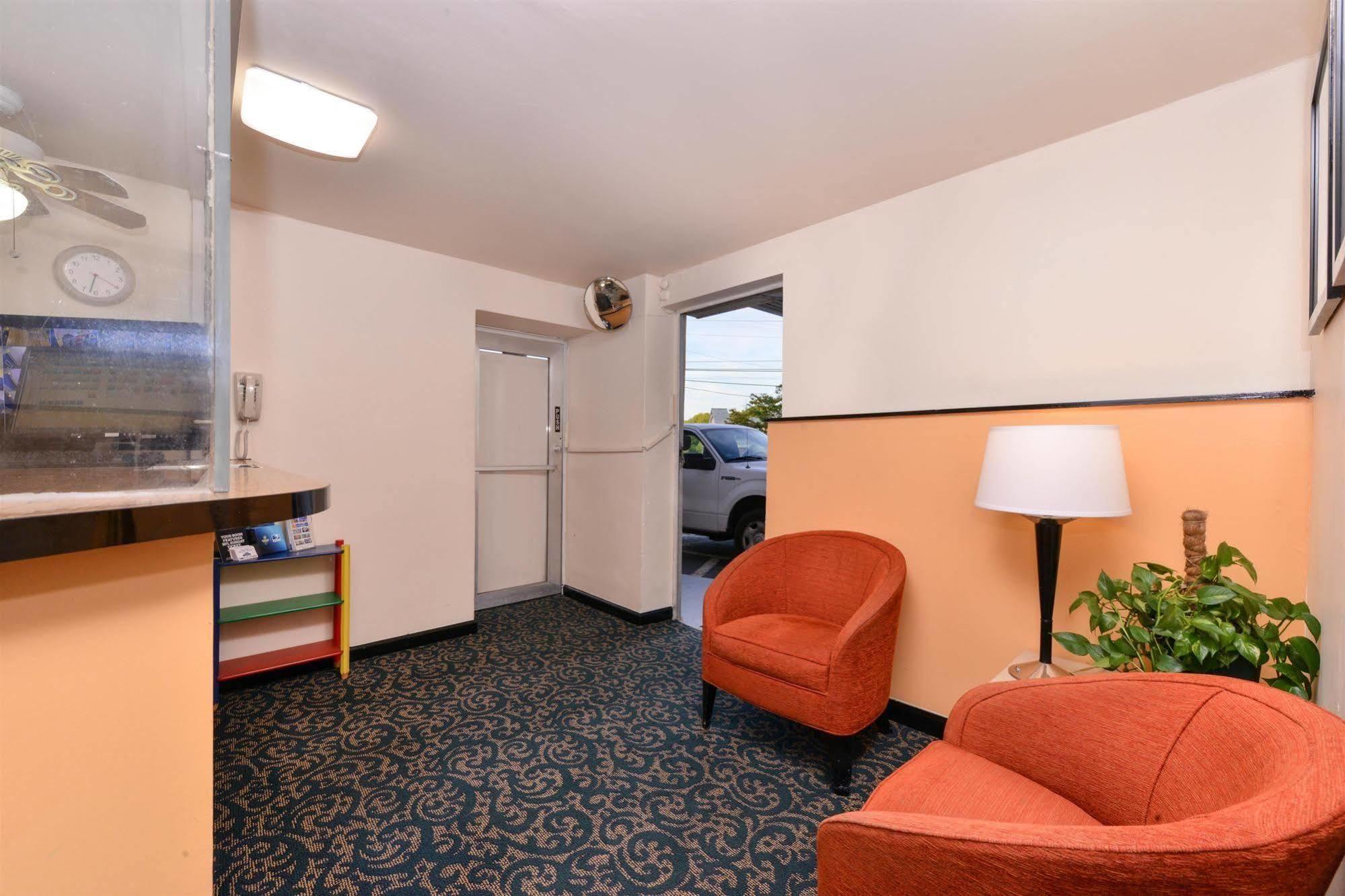 Media Inn & Suites Kültér fotó