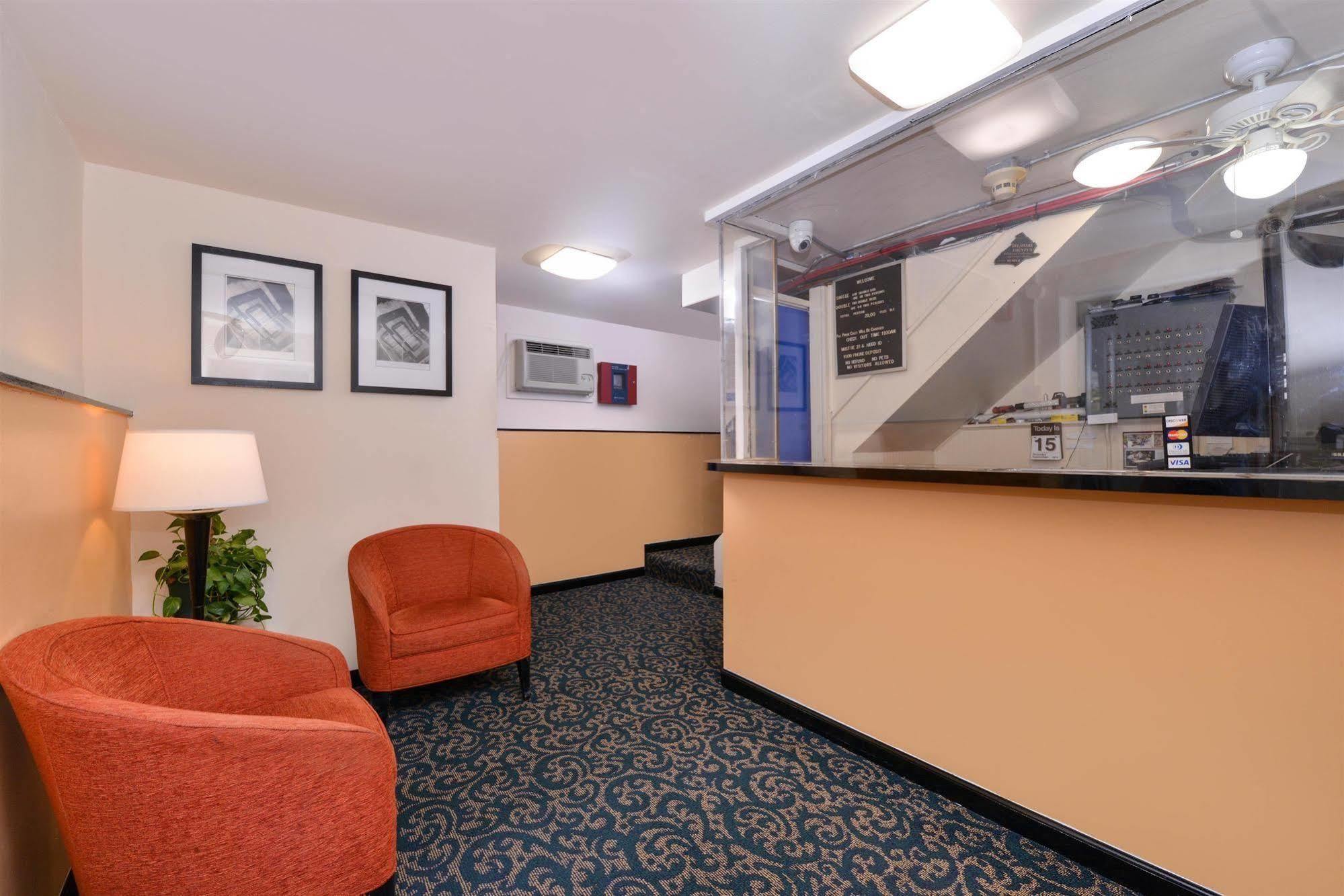 Media Inn & Suites Kültér fotó